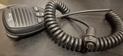 Icom HM214H Hand Mic For M803 and GM800 PRE OWNED - Image 1 of 3