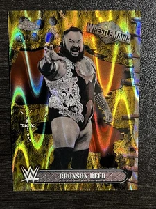 Bronson Reed WWE 2025 Topps Chrome Cactus Jack Wrestlemania Gold Raywave 14/50 - Bild 1 von 2