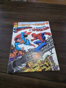 The Battle Of The Century Superman Vs The Amazing Spiderman 1976 Oversized Comic - Picture 1 of 2