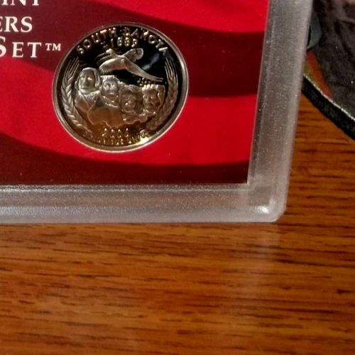 2006 S SILVER PROOF SOUTH DAKOTA STATE QUARTER 90% SILVER FREE SHIP - Image 1 of 1