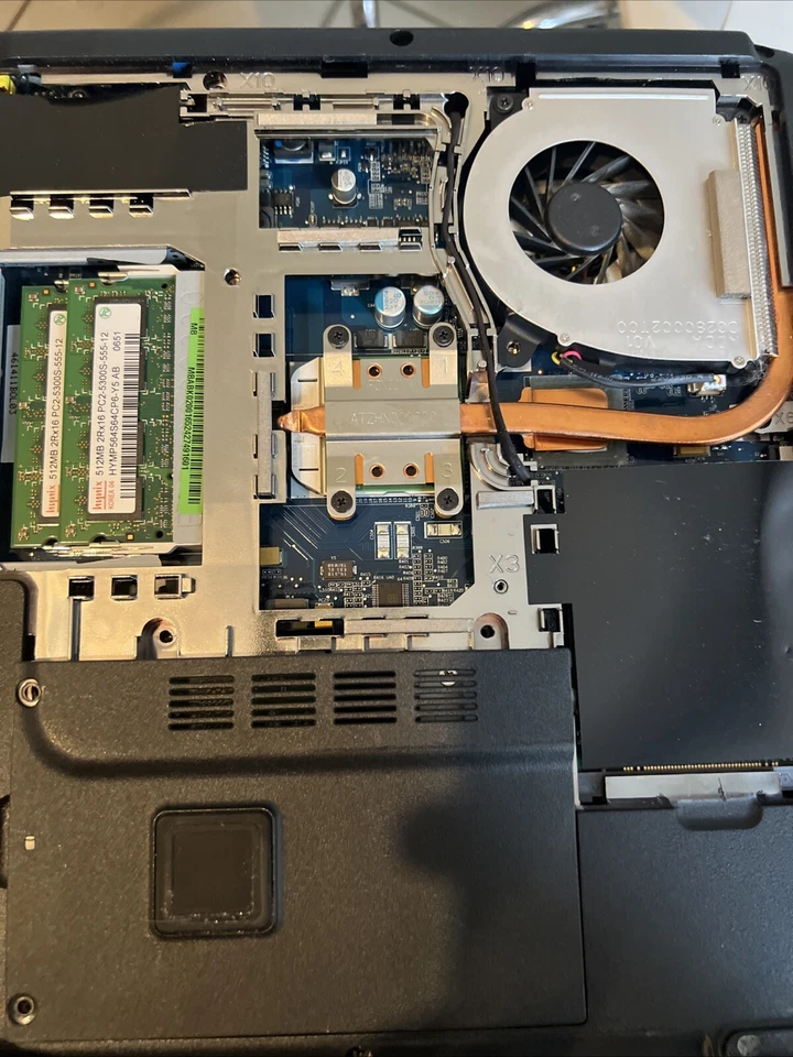 Acer Travelmate 5103wlmi vista Laptop - spares or repairs - Image 1 of 4