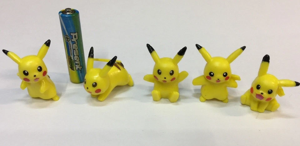 5 Figuras POKEMON PIKACHU Gashapon Lotto Stock 2/3 cm anime japón - Imagen 1 de 1