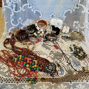 Lot of Mixed Costume Jewelry & Accessories Necklaces, Bracelets, Brooches Etc - Picture 1 of 12