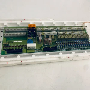 ABB HIEE305089 R1 UNC 4674B V1 INTERFACE MODULE - Picture 1 of 2