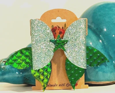 MOÑO DE PELO DE SIRENA Verde con Escamas Holográficas Imitación Cuero Hecho a Mano Limitado 5X4 Foto 1 de 4