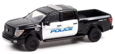 NISSAN Titan XD Pro-4X - 2018 - Police - Greenlight 1:64 - Immagine 1 di 4