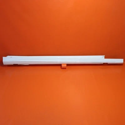 MERCEDES BENZ C63 BALANCÍN DERECHO MOLDEADO AMG 2016 2017 2018 2019 2020 W205 OEM Foto 1 de 4