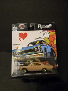 M2 Machines 1969 Plymouth ROAD RUNNER 440 6-Pack CHASE Auto Drivers 750 pcs. - Picture 1 of 4