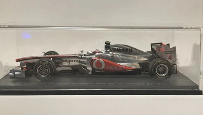 SPARK 1:43 - Vodafone McLaren Mercedes MP4-26 n^4 Chinese GP 2011 - F1 - Immagine 1 di 4