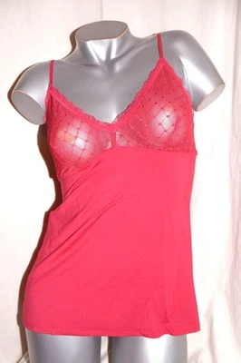 LISE CHARMEL ANTIGEL Trägertop Top Hemdchen AGENDA PLAISIR Spitze rouge cherry rot NEU