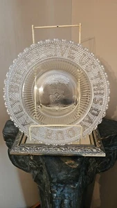 EAPG DONNEZ-NOUS CE JOUR NOTRE ASSIETTE À PAIN QUOTIDIENNE 11" GOUTTES DE ROSÉE EN VERRE PERLE 1877 - Photo 1 sur 4