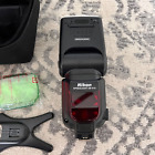 Nikon Speedlight SB-910 Shoe Mount Flash with accessories and case