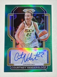 2022 Panini Prizm WNBA Signatures Green AUTO Courtney Vandersloot Chicago Sky - Picture 1 of 2