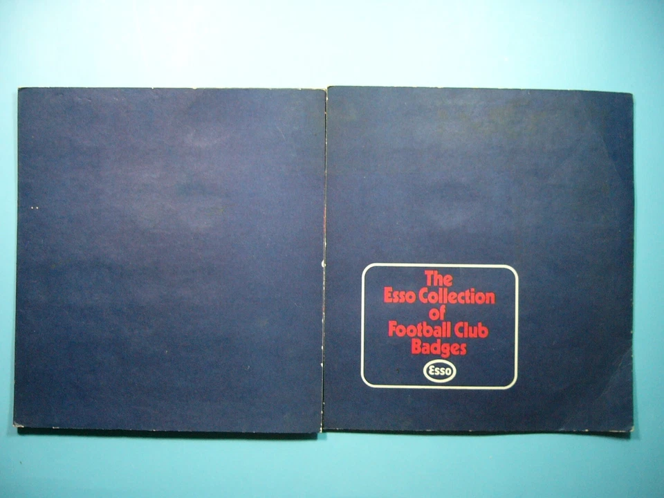 BOOK LOT PART SET 43/76 1970'S ESSO COLLECTION ENGLISH UK SOCCER FOOTBALL BADGES - Image 1 of 4