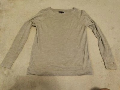 Suéter de punto Tommy Hilfiger para mujer en gris claro - talla pequeña Foto 1 de 4