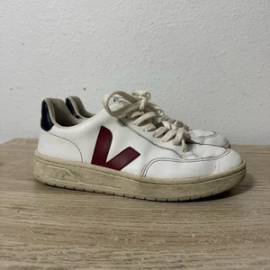Zapatillas bajas Veja V-12 de cuero blanco zapatos para mujer talla 6 EE. UU. - 37 UE rojo V - Imagen 1 de 12