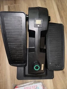Ejercitador de piernas portátil elíptico sentado debajo del escritorio Cubii JR1 F3A2 (PROBADO) - Imagen 1 de 4