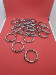 22 Stück Chrom Metall Gardinenring Aufhängehaken für Gardinenstangen, Schwerlast. - Bild 1 von 1
