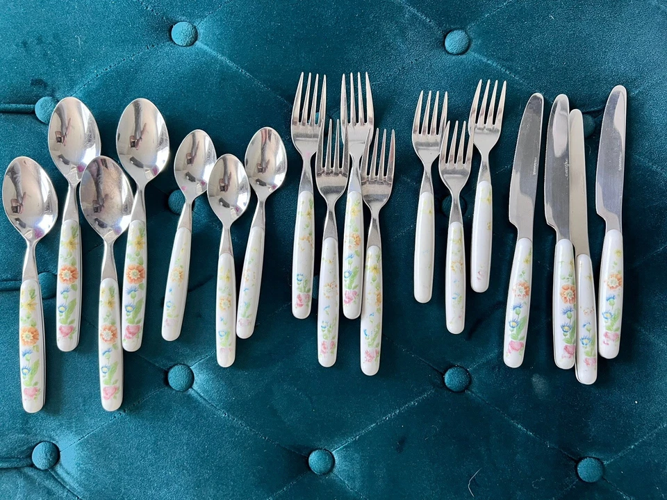 Pfaltzgraff Flatware Emma 18 pc Place Settings Floral Vintage See Description - Image 1 of 4