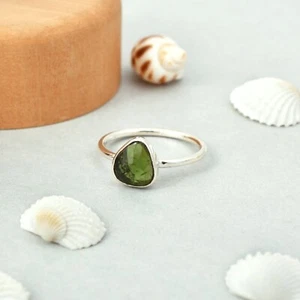 Anillo Natural Esmeralda Verde Turmalina Piedras Preciosas Plata de Ley 925 Corte Rosa Talla 8 - Imagen 1 de 6
