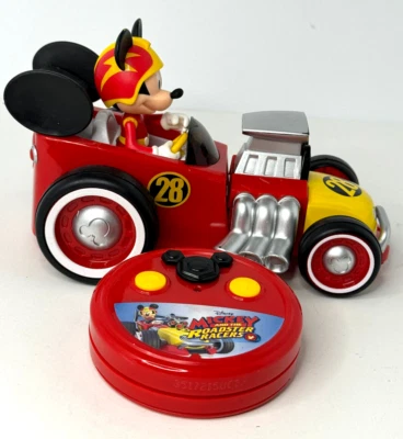 Coche Radio Control Disney Junior Mickey And The Roadster Racers con Control Remoto Foto 1 de 4