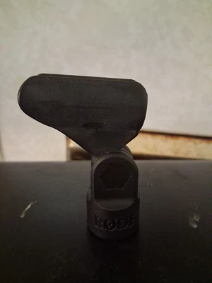 RODE MIC CLIP STAND ADAPTER FOR M2, M3, NT3, NT4 ,ETC MOUNT VARIOUS MICROPHONES - Image 1 of 4