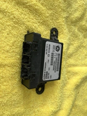 Módulo de control de asistencia de estacionamiento Chrysler 300 Lancia Theme 2011-2014 56054122AD Foto 1 de 4