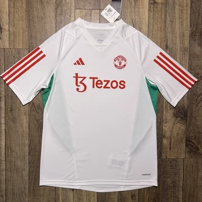 Nueva con etiquetas Adidas Manchester United 2023/24 Camiseta de Fútbol Camiseta de Entrenamiento Jóvenes Niños XL Foto 1 de 4