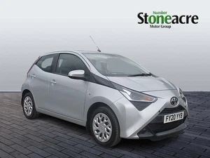 2020 Toyota AYGO 1.0 VVT-i x-play Hatchback 5dr Petrol Manual Euro 6 (Safety Sen - Picture 1 of 22