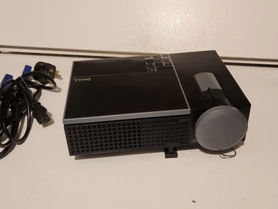 Dell 1510X DLP Projector 3500 Lumens HD 1080P HDMI - Only 21 Hours Usage - Image 1 of 4