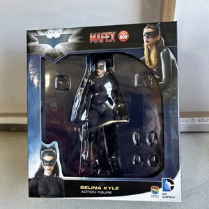 Medicom DC Comics Mafex No. 009 The Dark Knight Trilogy Selina Kyle - Picture 1 of 8