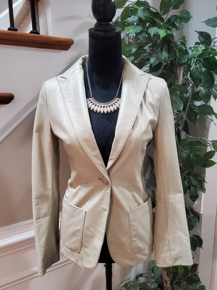 Chaqueta Blazer De Colección First Avenue Beige Un Pecho Un Botón Cuero Mediana Foto 1 de 4
