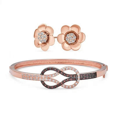 Conjunto de brazalete brazalete infinito de circonita cúbica tritonal y aretes enchapados en oro rosa Foto 1 de 4