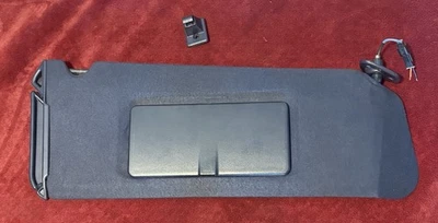 Parasol derecho Chevy GMC Suburban Yukon Tahoe 95-99 azul pasajero OEM Foto 1 de 4