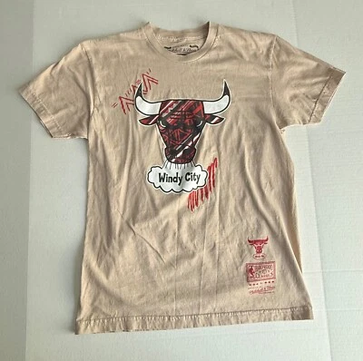 Mitchell & Ness Hombre Caqui Chicago Bulls Clásicos Día del Juego Patrón Talla Mediana Foto 1 de 4