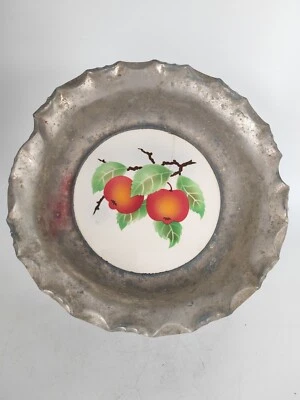 ancien plat /saladier en ceramique decor fruitier contour en metal dans l'état - Photo 1/4