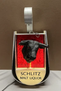 1972 Schlitz Malt Liquor 3D Light Up Beer Sign - Bull With Red Eyes - Picture 1 of 7