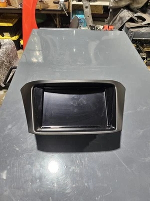 Tela de exibição 2013-2016 HYUNDAI GENESIS CUPÊ COM NAVEGAÇÃO FABRICANTE DE EQUIPAMENTO ORIGINAL  - Imagem 1 de 3