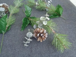 Selecciones florales de pino helado y cono 13" - Lote de 5 - Imagen 1 de 2