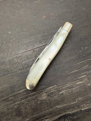 Vintage Pocket Knife E.C. Simmons Keen Kutter Genuine Mother of Pearl Penknife - Image 1 of 4