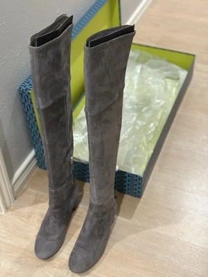 Botas hasta la rodilla Tory Burch talla 8,5 gris gamuza usadas 5 veces Foto 1 de 4