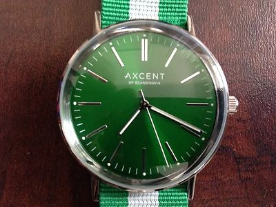 Relógio de pulso unissex Axcent X78004-17 vintage verde + branco novo na caixa - Imagem 1 de 4