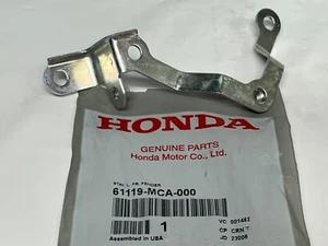 Genuine Honda Front Fender Left Stay GL1800 Goldwing F6B See Notes 61119-MCA-000 - Picture 1 of 5