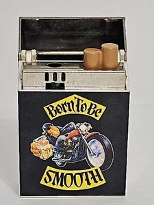 Accendino vintage 1994 RJ Renolds Motorcycle Joe Camel Born To Be Smooth Biker - Foto 1 di 9