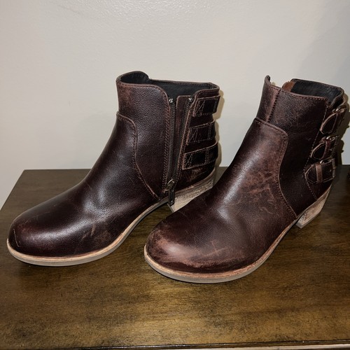 Stivaletti UGG AUSTRALIA VOLTA in pelle marrone taglia 7