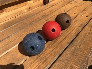 3x Kegelkugel gebraucht 2 Loch- 150mm - ca. je 2,5kg - Bild 1 von 4