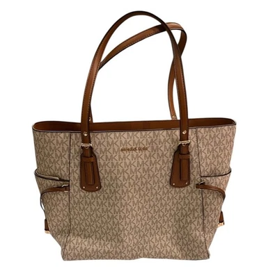 Michael Kors Large Voyager East/West Tote Bag In Signature Logo BRAND NEW NWT - Image 1 of 4