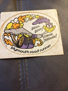 NOS Original Vintage 1970's Warner Bros. Plymouth Roadrunner Decal Sticker RARE. - Bild 1 von 16