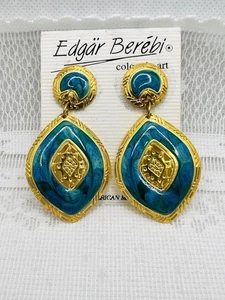"Pendientes vintage Edgar Berebi esmalte azul aguamarina cuelgan tono dorado perforado 2,25""" - Imagen 1 de 6
