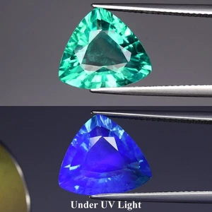 π6.44ct 13.7x12mm Trillion Natural Green Fluorite - Color Change Under UV Light - Picture 1 of 6